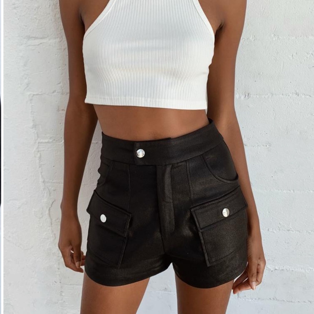 NWT BRAND NEW TIGER MIST DINORA SHORT